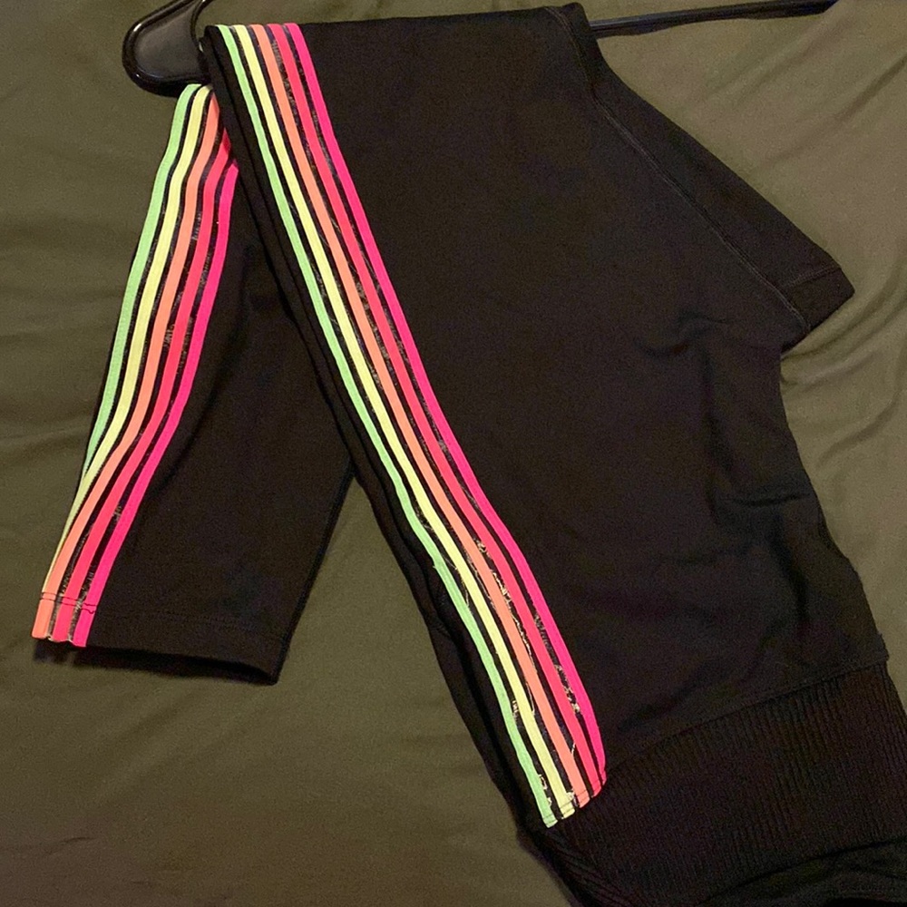 Pink Vs Ultimate leggings